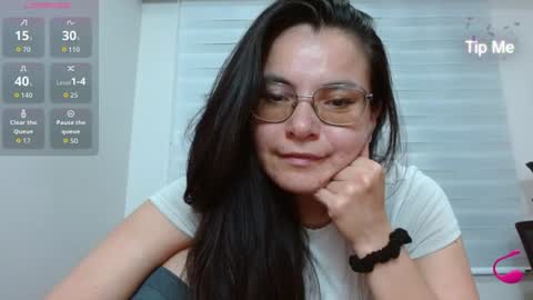 Tiny Caroline online show from 07.23.26
