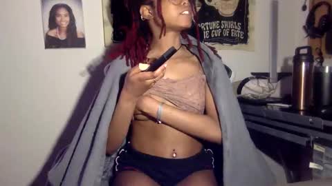 Snapshot of tiny_cupcake2 chatting on 03.08.26 cupcake online show from 03.08.26