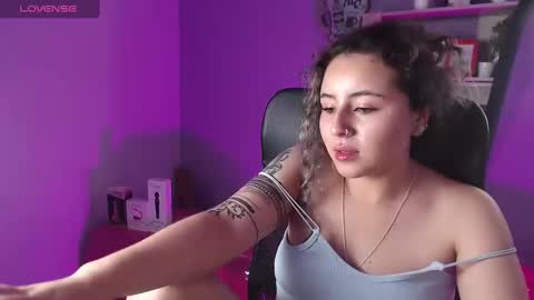 tiny online show from 03.08.25