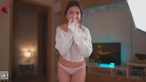 Lyssa     online show from 02.08.25