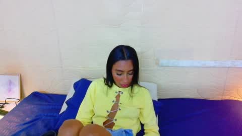 tiny_sarah1 online show from 04.04.26