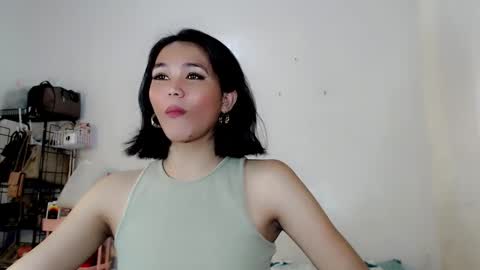 Make me Happy online show from 12.19.24