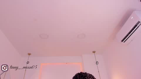 Luna  online show from 01.16.25