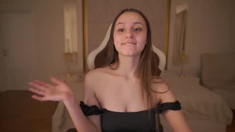 tinynataliee online show from 02.26.26