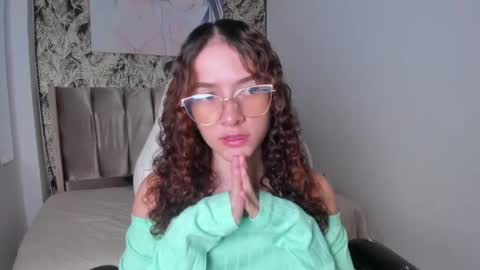 tinysophi online show from 06.04.26