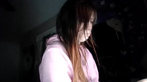 Snapshot of tinytittiexx chatting on 04.24.26 tinytittiexx online show from 04.24.26