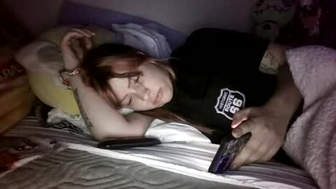 Snapshot of tinytittiexx chatting on 06.14.26 tinytittiexx online show from 06.14.26