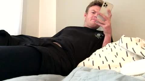 Snapshot of tippedrobin4830 chatting on 11.10.25 tippedrobin4830 online show from 11.10.25