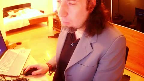 Tirolerboy27 online show from 02.18.26