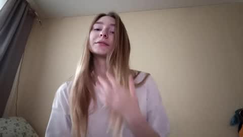 Snapshot of tishabhagat chatting on 11.03.25 Hi Im Carry 18 years old online show from 11.03.25