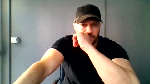 Snapshot of titan_heart chatting on 06.28.26 titan_heart online show from 06.28.26
