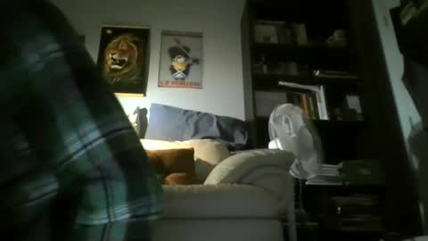 Snapshot of titlovercums chatting on 05.02.26 titlovercums online show from 05.02.26