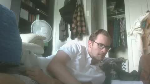 Snapshot of titlovercums chatting on 05.27.26 titlovercums online show from 05.27.26