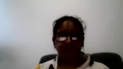 Snapshot of titssmall123 chatting on 03.31.26 Ester online show from 03.31.26