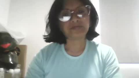 Snapshot of titssmall123 chatting on 05.13.26 Ester online show from 05.13.26