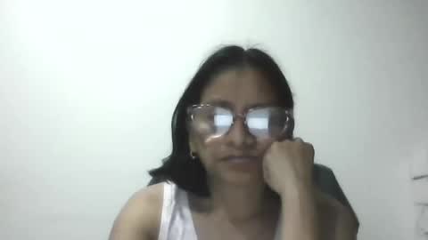 Snapshot of titssmall123 chatting on 06.03.26 Ester online show from 06.03.26
