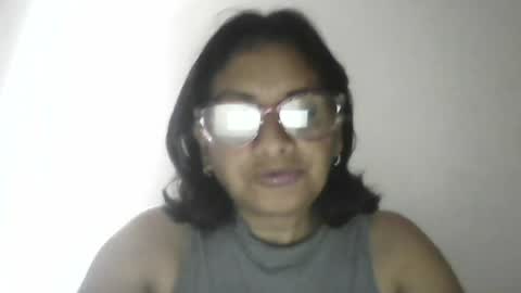 Snapshot of titssmall123 chatting on 06.18.26 Ester online show from 06.18.26