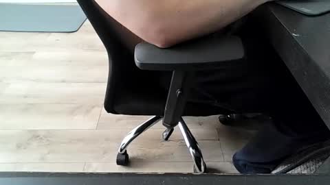 titsthebest online show from 05.18.26