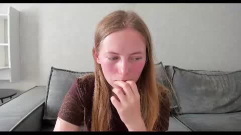 Snapshot of tixxxy chatting on 07.20.26 Maria online show from 07.20.26