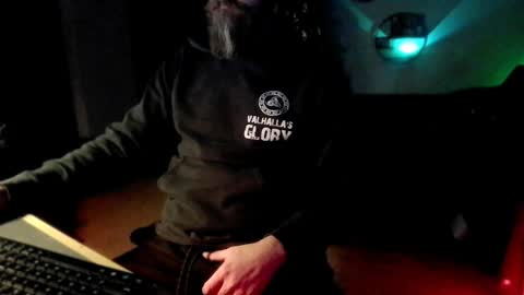 Snapshot of tj_the_man chatting on 01.09.25 TJ online show from 01.09.25