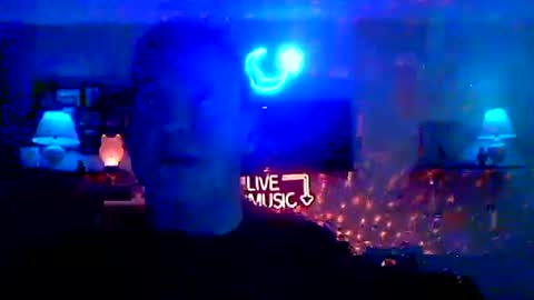Snapshot of tkthedj chatting on 01.17.26 TK online show from 01.17.26