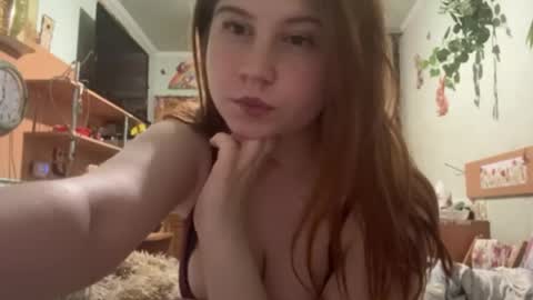 Snapshot of tobybroxton chatting on 05.28.26 Emma online show from 05.28.26
