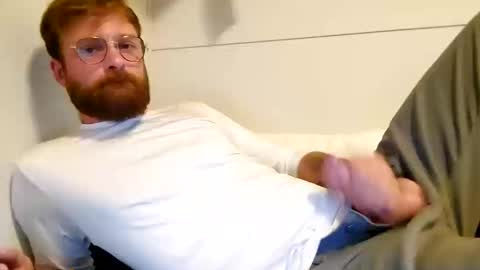 Snapshot of toffbuck chatting on 10.13.25 ToffBuck online show from 10.13.25