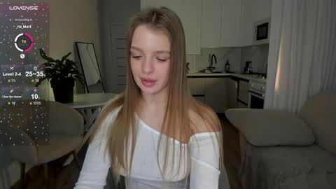 Snapshot of toffeepads chatting on 04.09.26 Liza online show from 04.09.26