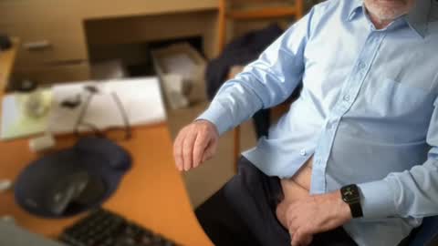 Snapshot of togbear chatting on 02.27.25 Togbear online show from 02.27.25