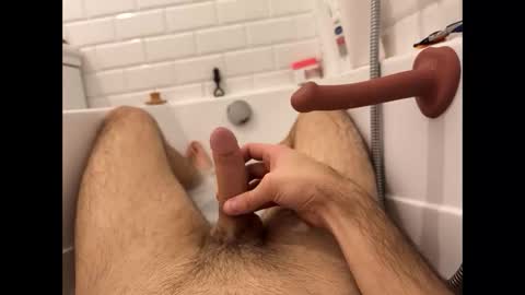 Snapshot of toja112 chatting on 01.25.25 Martin online show from 01.25.25