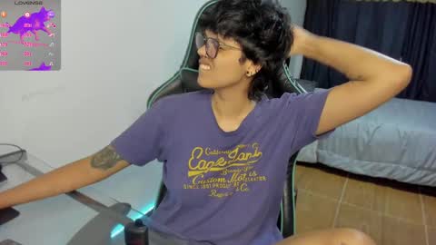 Snapshot of tokyo_uwu chatting on 12.03.24 sofi 3 online show from 12.03.24