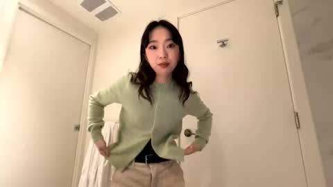 Snapshot of tokyobeauty chatting on 03.09.26 tokyobeauty online show from 03.09.26