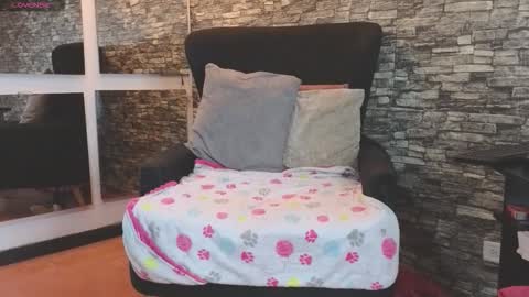 Snapshot of tokyosky chatting on 11.08.25 Tokyo online show from 11.08.25