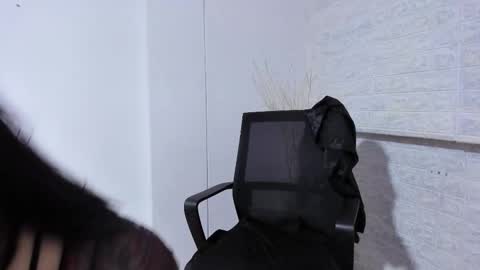 Snapshot of tokyosky chatting on 11.27.25 Tokyo online show from 11.27.25