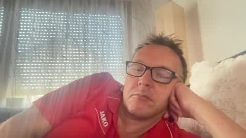 Snapshot of tom6644 chatting on 07.23.26 Tom online show from 07.23.26