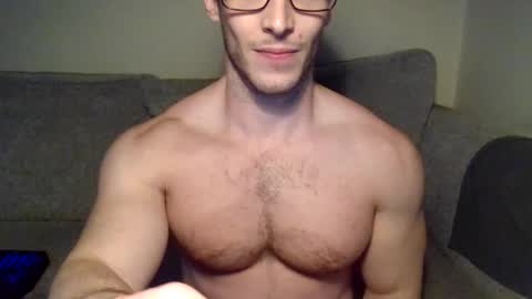 Snapshot of tom90ukx chatting on 02.16.25 tom90ukx online show from 02.16.25