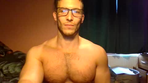 Snapshot of tom90ukx chatting on 11.11.25 tom90ukx online show from 11.11.25