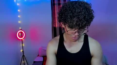 Tom Blue online show from 05.27.26