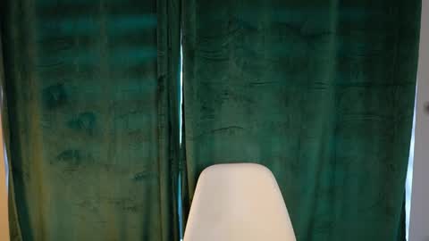 Tom online show from 04.11.26