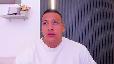 Tom muscle1 online show from 09.19.25