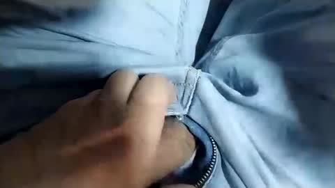 Snapshot of tomas_cum69 chatting on 03.10.25 Tomas online show from 03.10.25