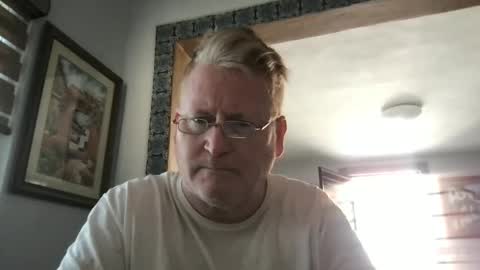 Hola online show from 02.05.25