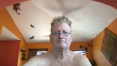 Snapshot of tomascausa chatting on 07.04.26 Hola online show from 07.04.26