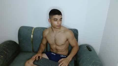 Snapshot of tomaz_18 chatting on 05.22.26 tomaz_18 online show from 05.22.26