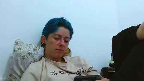 Snapshot of tomboyblue chatting on 03.08.26 Blue online show from 03.08.26