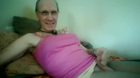 Snapshot of tomislav321 chatting on 04.20.26 tomislav321 online show from 04.20.26