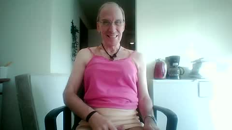 Snapshot of tomislav321 chatting on 04.27.26 tomislav321 online show from 04.27.26