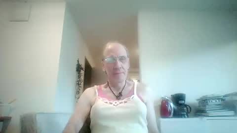 Snapshot of tomislav321 chatting on 05.01.26 tomislav321 online show from 05.01.26