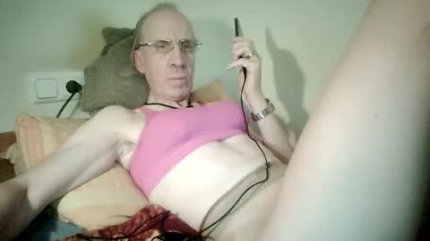 Snapshot of tomislav321 chatting on 05.24.26 tomislav321 online show from 05.24.26