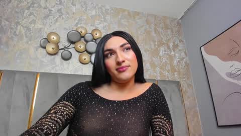 Snapshot of tomlondon_ chatting on 01.15.25   online show from 01.15.25